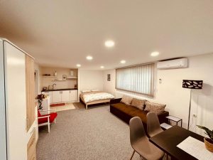 Iovia Place - studio apartman